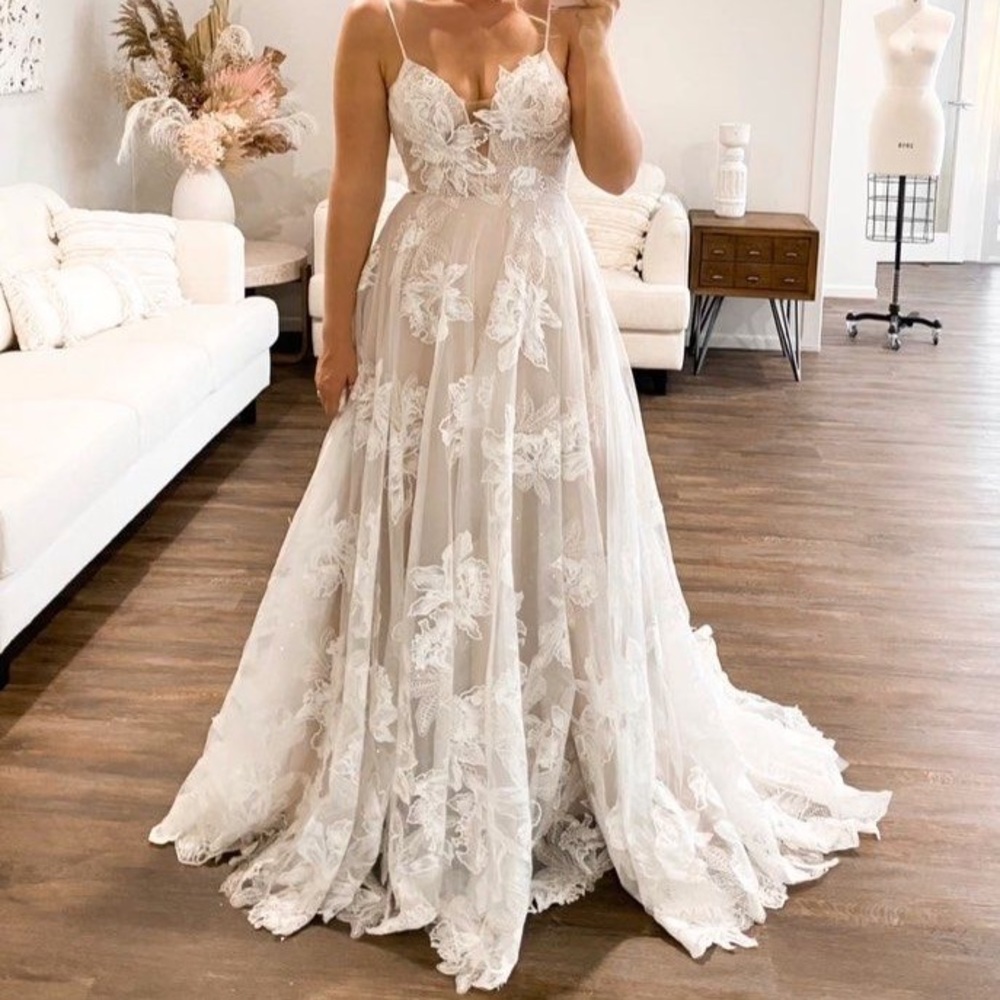 Maxi Lane Avery wedding gown